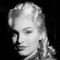 Buehnenmaske fuer Theater und Musical